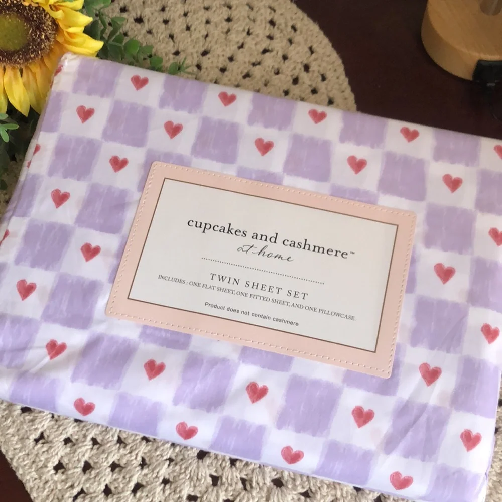 Cupcakes & Cashmere Purple and Red HEARTS Twin Sheet Set